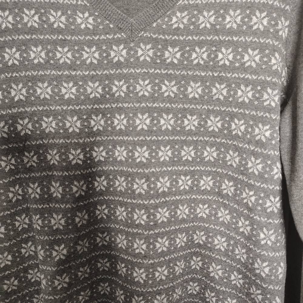Nautica Jeans Gray Sparkle Snowflake Long Sleeve V Neck Sweater Women's Medium - Picture 5 of 10